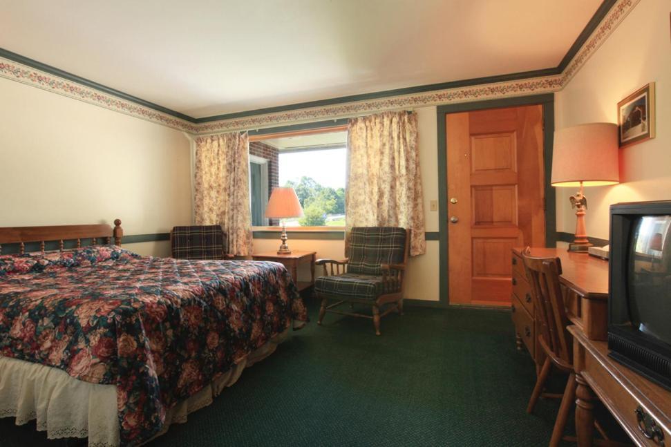 Ladd Brook Inn Pownal Exterior foto